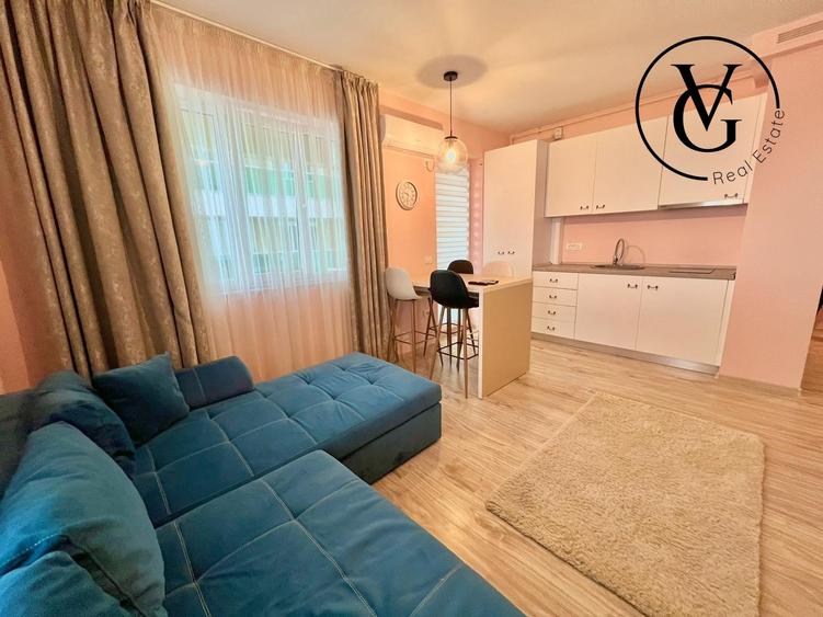Apartament cu 2 camere semidecomandat, mobilat în Central