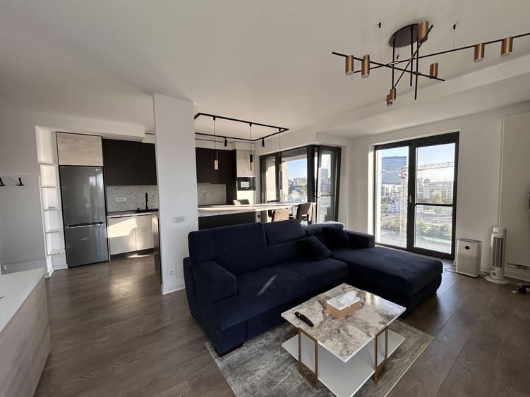 Apartament cu 2 camere semidecomandat, mobilat în Aviației