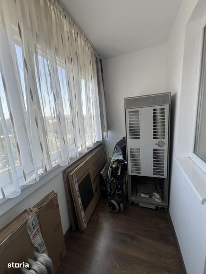 Apartament cu 3 camere semidecomandat în Gării