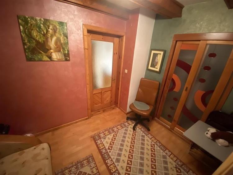 Casă individuală cu 4 camere cu Teren 760 Mp în Tache