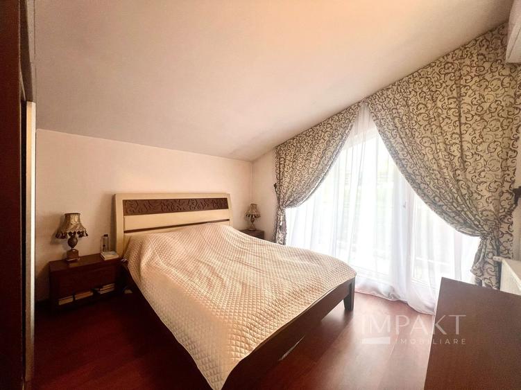 Duplex cu 3 camere cu Canalizare în Bună Ziua