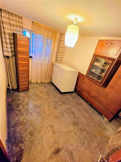 Apartament cu 3 camere decomandat în Viziru 3