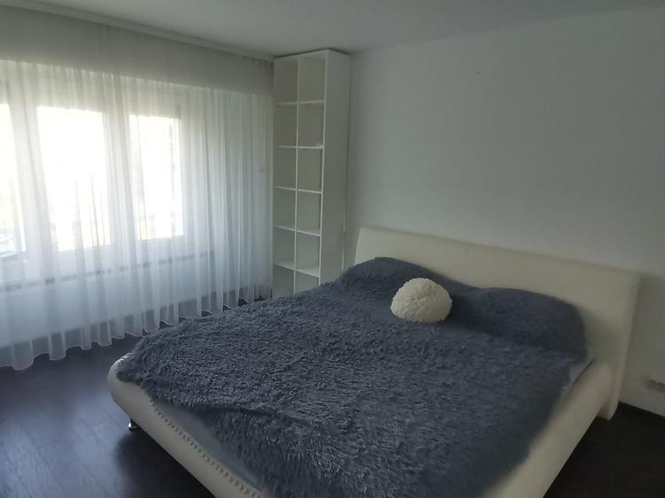 Garsonieră decomandată în Decebal