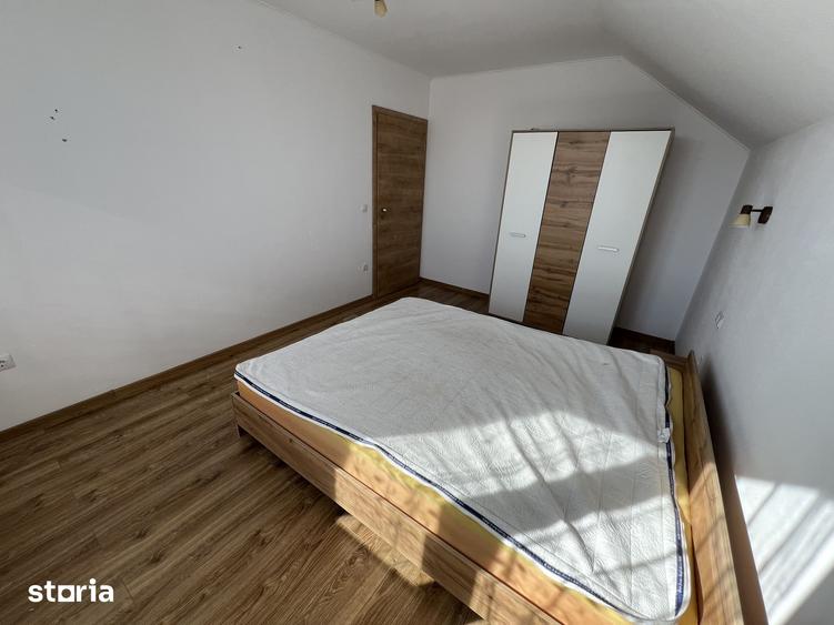 Casă cu 4 camere decomandat cu Teren 250 Mp în Țiglari