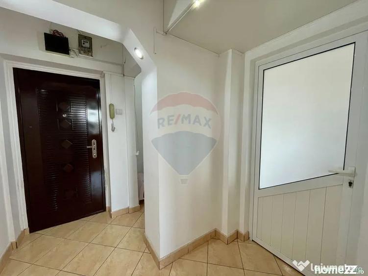 Apartament cu 3 camere semidecomandat în Nord