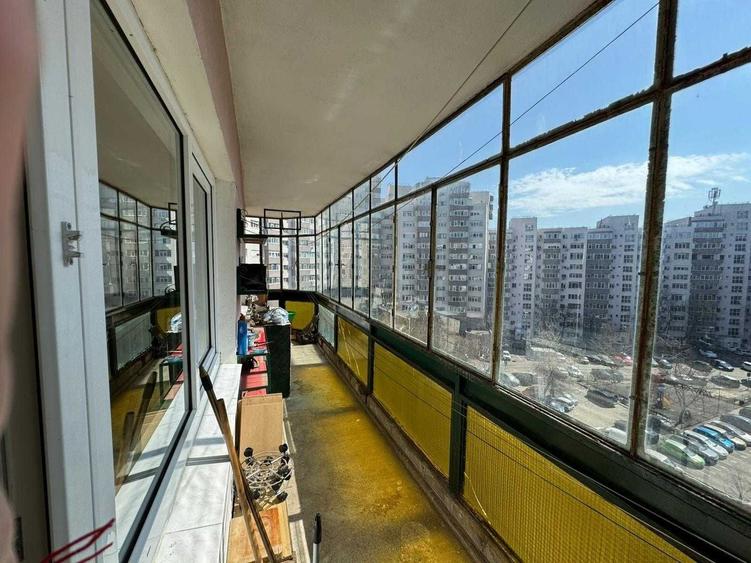 Apartament cu 3 camere decomandat în Lujerului