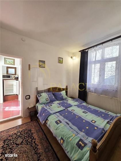 Casă cu 6 camere cu Teren 1152 Mp în Sinaia