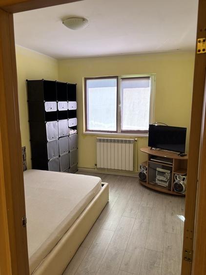 Apartament cu 2 camere decomandat în Exterior Vest