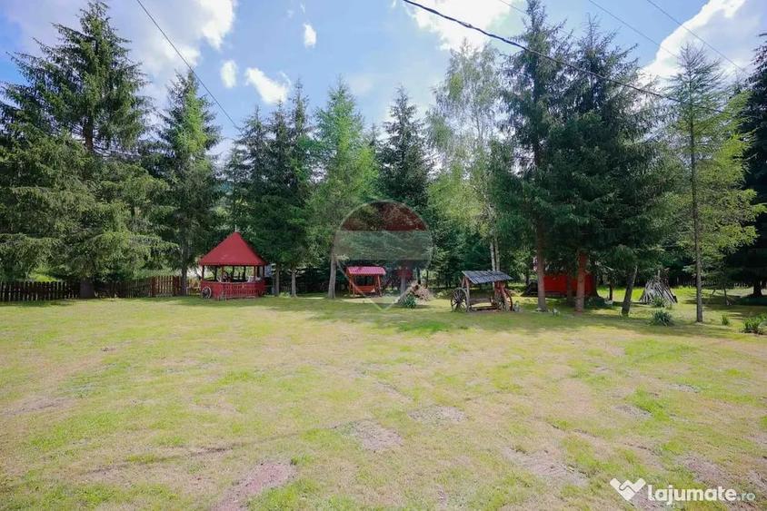 Casă cu 7 camere cu Teren 3326 Mp în Arieșeni