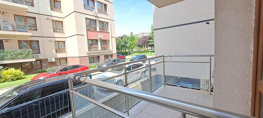 Apartament cu 2 camere semidecomandat, mobilat în Berceni