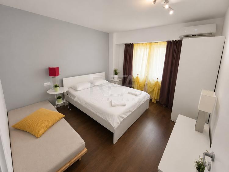 Apartament cu 3 camere semidecomandat, mobilat în Ștefan cel Mare