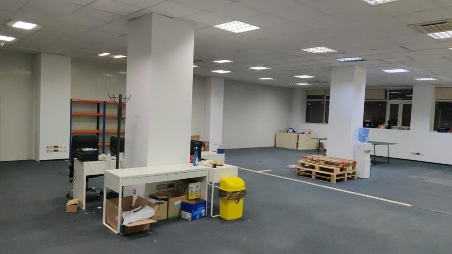 Birou, de 2,000 mp, în Barbu Văcărescu