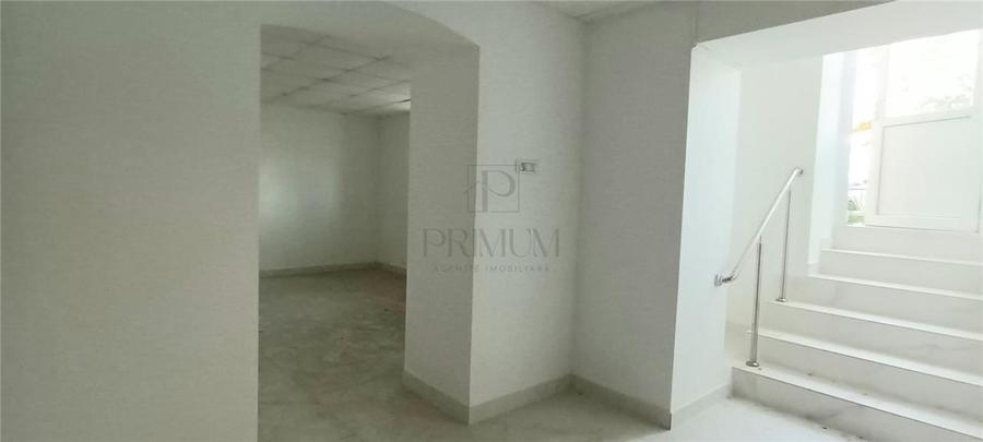 Spațiu comercial, de 55 mp, în Central