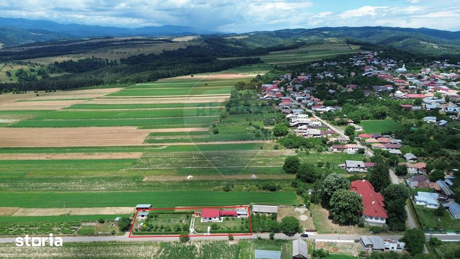 Casă cu 3 camere cu Teren 1667 Mp în Vrancea