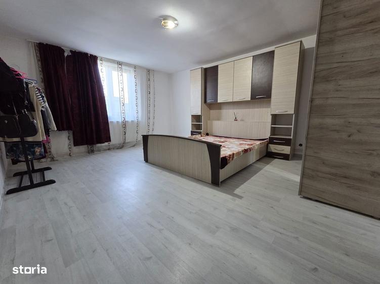 Casă cu 3 camere decomandat cu Teren 1020 Mp în Somova