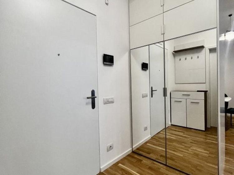 Apartament cu 2 camere decomandat, mobilat în Take Ionescu