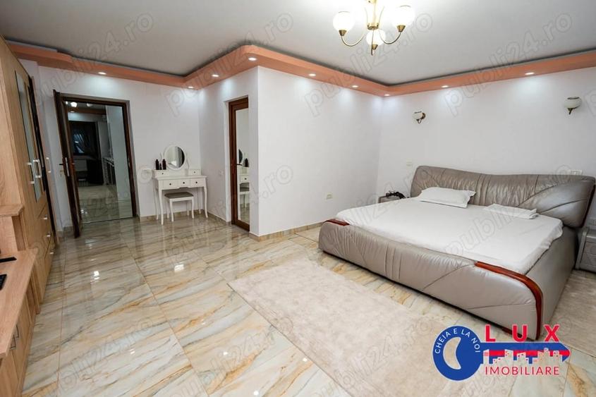Apartament cu 3 camere semidecomandat în Babadag