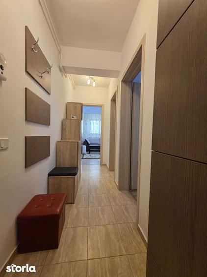 Apartament cu 2 camere semidecomandat, mobilat în Central