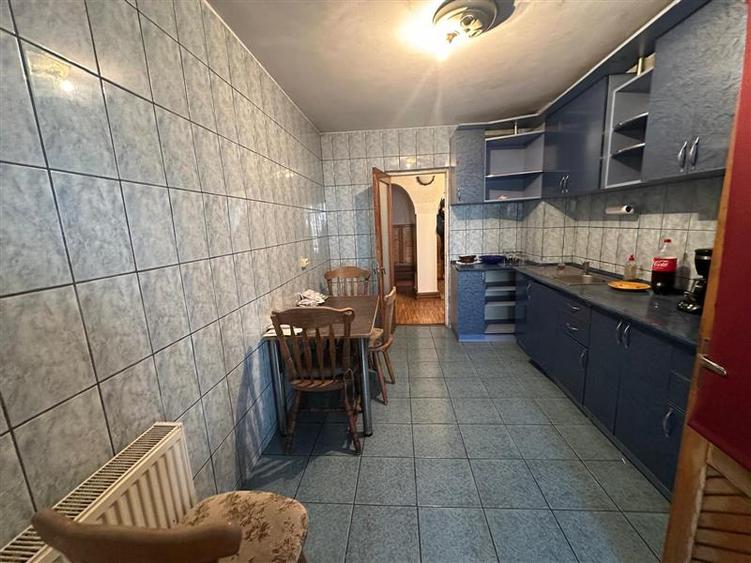 Apartament cu 3 camere decomandat, mobilat în Luncă