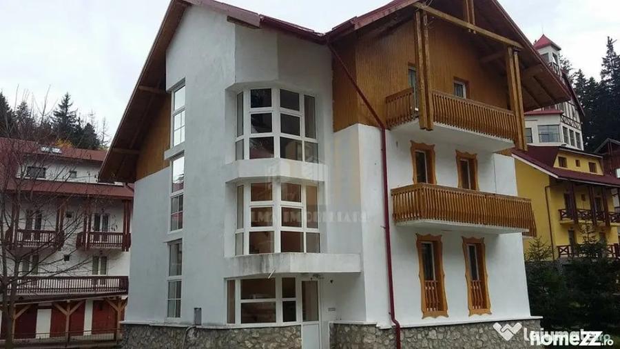 Apartament cu 3 camere decomandat în Poiana Brașov