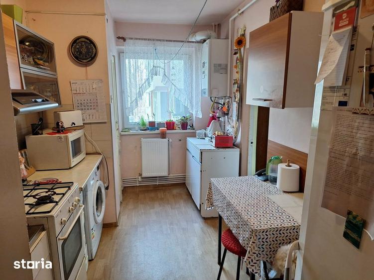 Apartament cu 3 camere decomandat în Tomis Nord