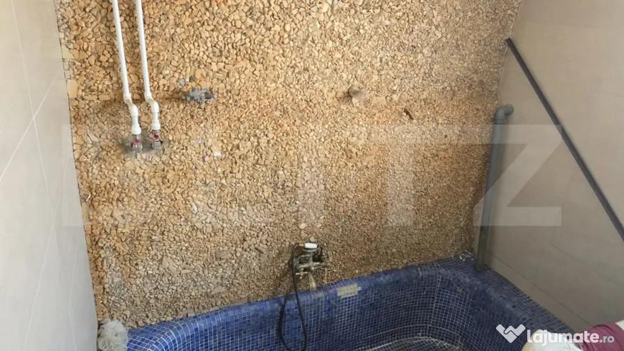 Casă cu 5 camere cu Teren 494 Mp în Unio