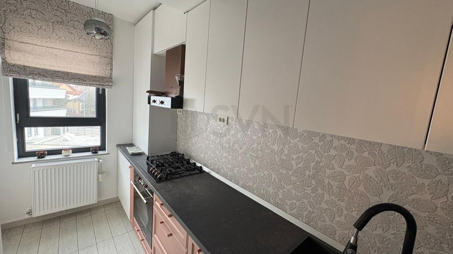 Apartament cu 2 camere decomandat, mobilat în Central
