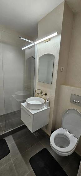 Garsonieră decomandată în Central