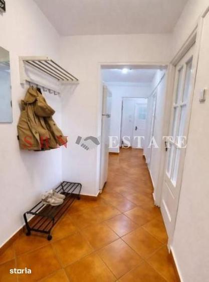 Apartament cu 3 camere decomandat în Tineretului