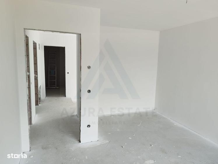 Casă cu 4 camere în Cristian