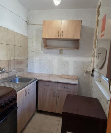 Apartament cu 2 camere semidecomandat în Micro 14
