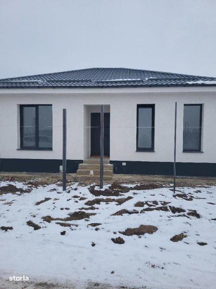 Casa spatioasa,bine compartimentata,ideala pentru familie! Varteju-Mag - 1
