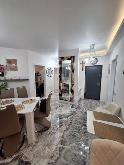 Apartament cu 3 camere semidecomandat, mobilat în Mănăștur
