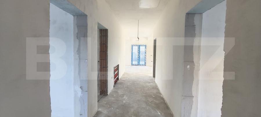 Casă individuală cu 4 camere cu Canalizare în Breazu