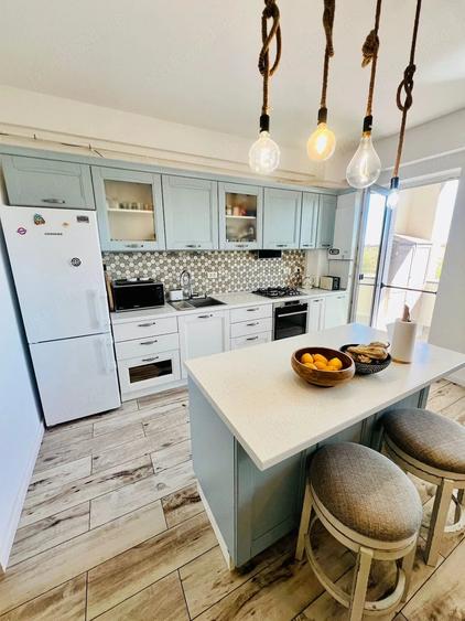 Apartament cu 2 camere decomandat în Neptun