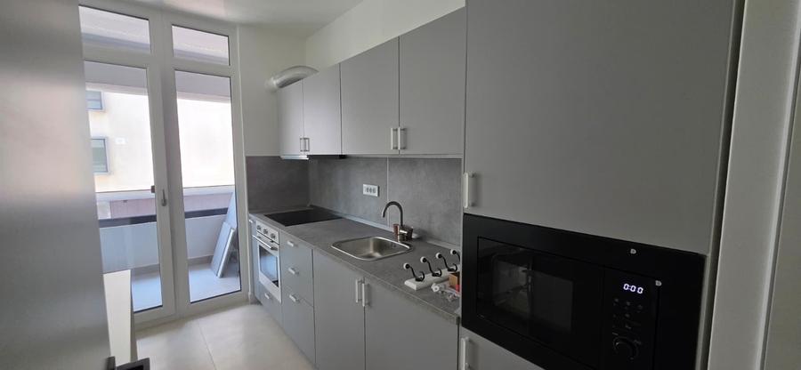 Garsonieră decomandată în Bucureștii Noi