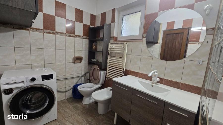 Casă cu 4 camere în Moara de Vânt