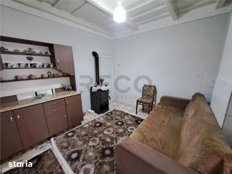Casă cu 4 camere cu Teren 1439 Mp în Central
