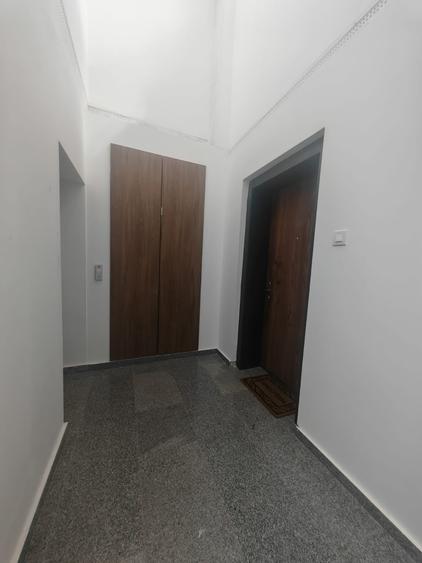 Apartament cu 3 camere decomandat în Boreal