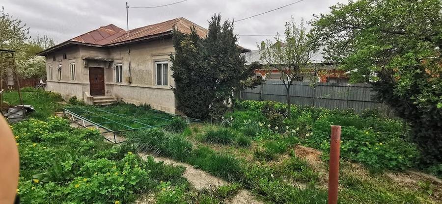 Casă cu 2 camere cu Teren 1500 Mp în Fusea