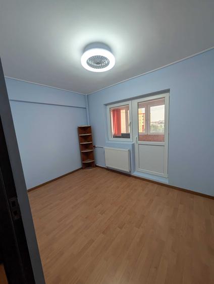 Apartament cu 3 camere decomandat în Brâncoveanu