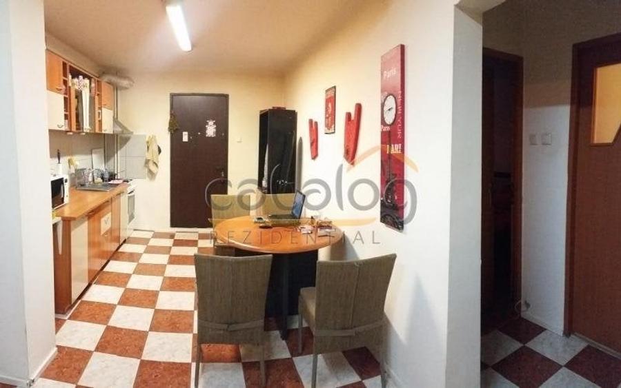 Apartament cu 4 camere decomandat, mobilat în Militari