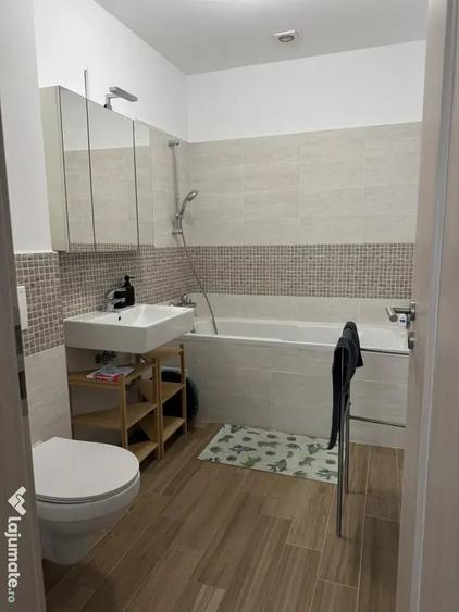 Apartament de 2 camere de inchiriat -- bloc nou, parcare inclusa, central - 5