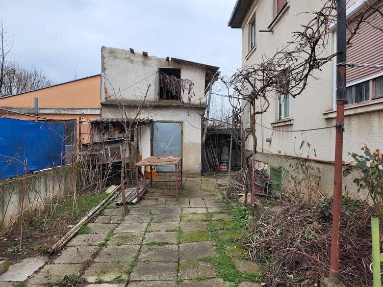 Casă cu 3 camere cu Teren 126 Mp în Central