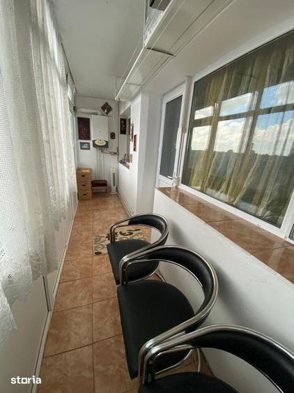 Apartament cu 2 camere decomandat în Micro 6