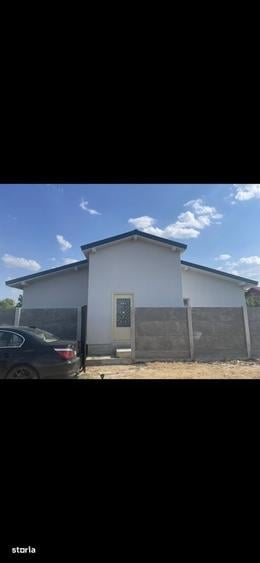 Casă cu 4 camere în Jebel