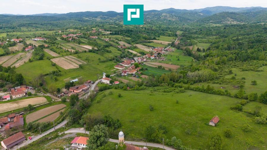 Casă individuală cu 2 camere cu Canalizare în Lupești