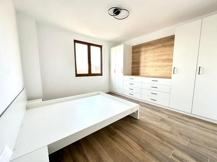 Casă individuală cu 3 camere cu Canalizare în Sânandrei