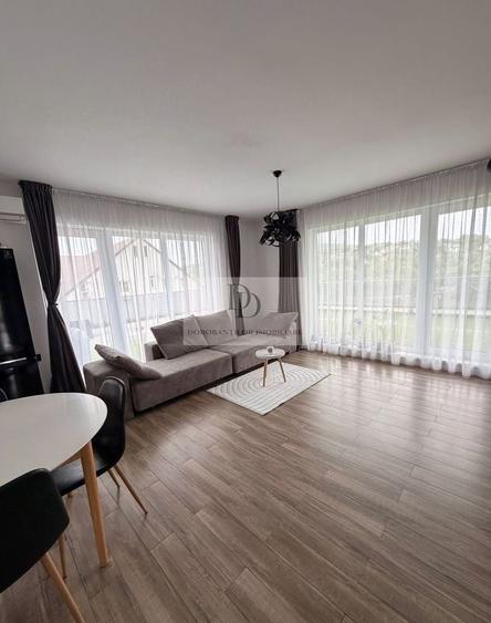 Penthouse cu 3 camere semidecomandat, mobilat în Iris