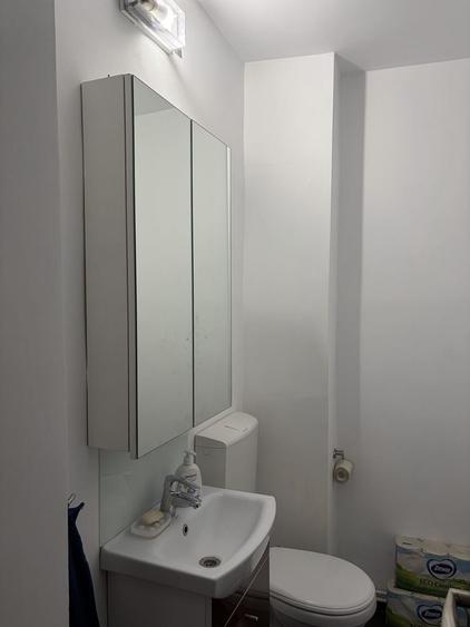 Apartament cu 4 camere semidecomandat în Nord